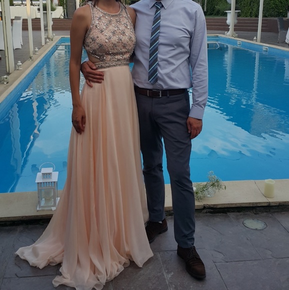 MAC DUGGAL embellished chiffon dress, peach colour - Picture 3 of 4